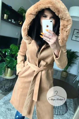 Elegancki beżowy płaszcz CAMEL z kapturem i futerkiem S-XL