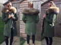 Długa parka khaki z jenotem naturalnym