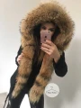 Krótka czarna parka z futrem z jenota Luxury Black
