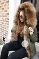 Krótka parka khaki z naturalnym futrem Luxury