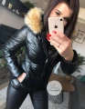 Czarna pikowana kurtka z eko skóry ze sztucznym futrem