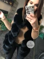 Czarna kamizelka z naturalnego futra z lisa
