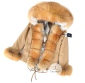 Krótka parka w kolorze rudym z naturalnym futrem