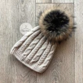 Zimowa czapka warkocz II JENOT NATURALNY kolory one size