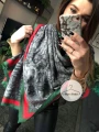 Szal chusta ze wzorem zwierzęcym Red Snake