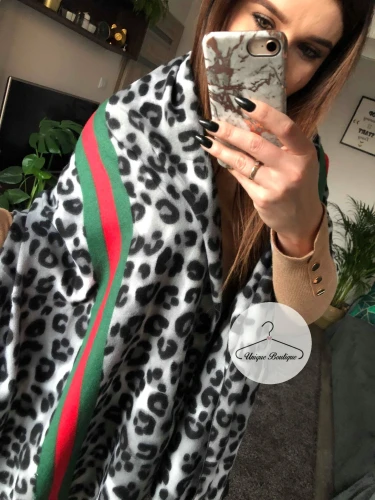 Szal chusta GREEN LEOPARD zwierzęcy motyw