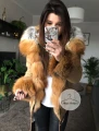 Krótka parka w kolorze rudym z naturalnym futrem