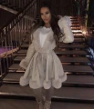 Długi płaszcz beżowy z eko-skóry z futerkiem Kendall