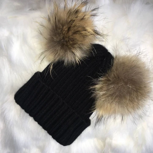 Zimowa Czapka Czarna Pompon x2 Jenot