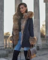 Długa parka czarna z futrem z jenota puchowa Furry