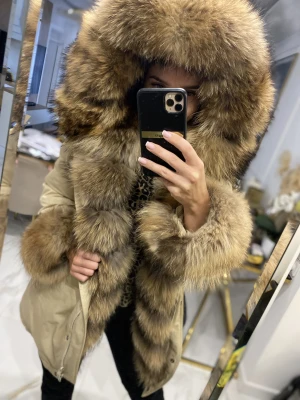 Beżowa Parka Orgomny Jenot Supreme 