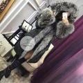 Parka khaki puchowa Moncler srebrny Lis naturalny