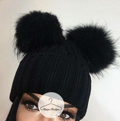 Zimowa czapka JENOT NATURALNY dwa pompony all black