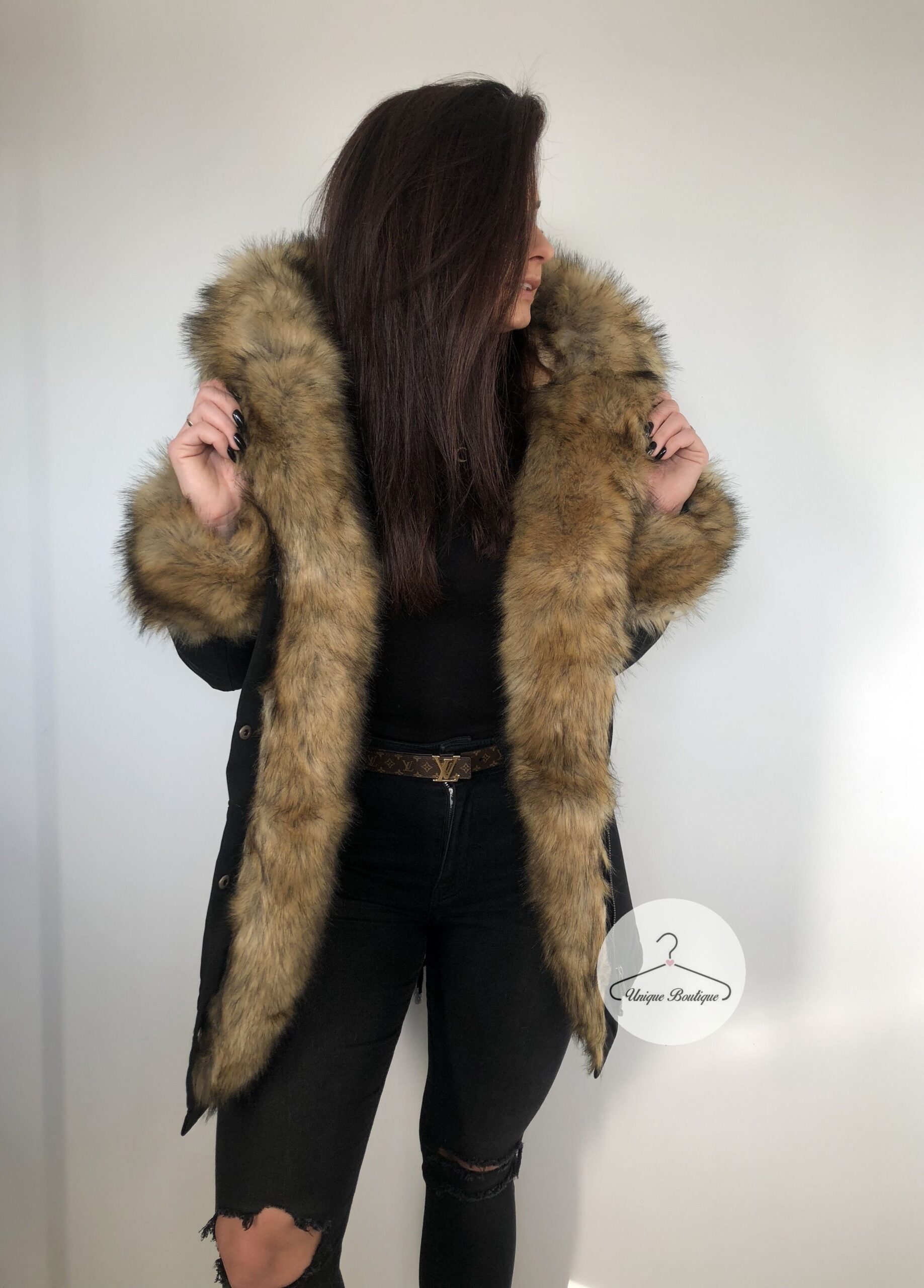 4024.jpg Zimowa czarna parka Winter natural brązowe futro sztuczne XS-L