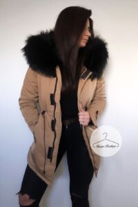 Kurtka parka beżowa ze sztucznym futrem Camel