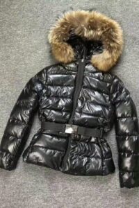4644.jpg Kurtka puchowa czarna z naturalnym futrem Moncler