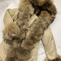 Beżowa Parka Jenot Supreme Black – Italy Moda | Damska kurtka z naturalnym futrem