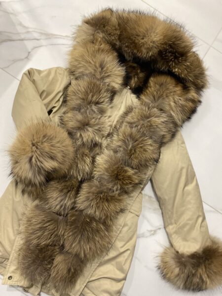 Beżowa Parka Jenot Supreme Black – Italy Moda | Damska kurtka z naturalnym futrem