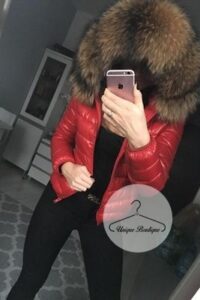 669.jpg Kurtka pikowana czerwona z futrem naturalnym