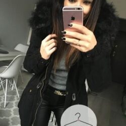 894.jpg Czarna parka ze sztucznym futrem Really