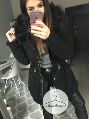 898.jpg Czarna parka ze sztucznym futrem Really