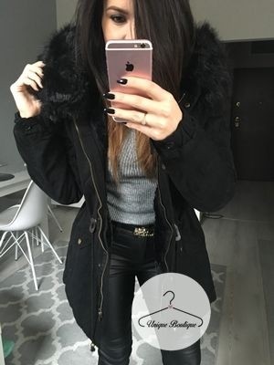 902.jpg Czarna parka ze sztucznym futrem Really